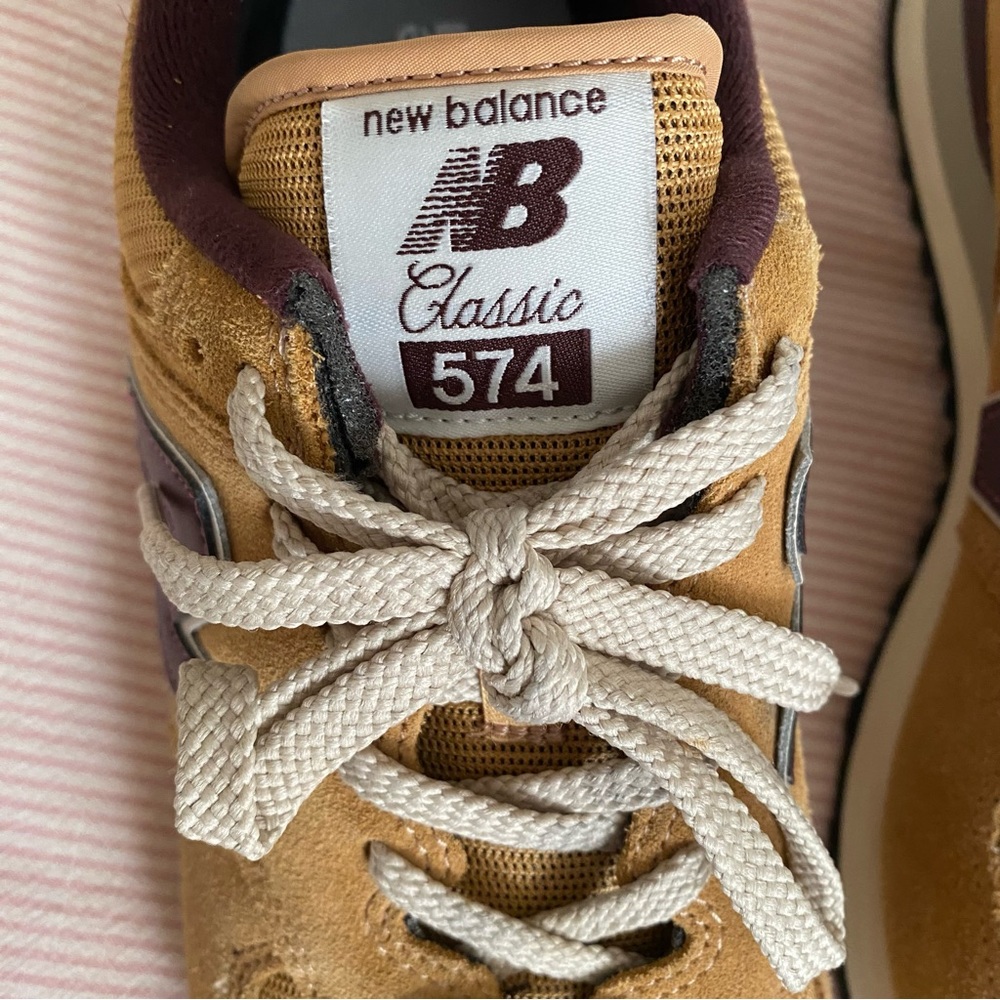 Mens New Balance 574 Classic Sneakers size 10.5 Excellent Condition - Picture 7 of 8